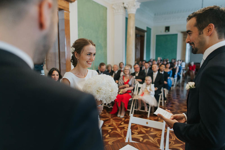 ślub we wnętrzach w Pałacu Radziwiłłów w Balicach