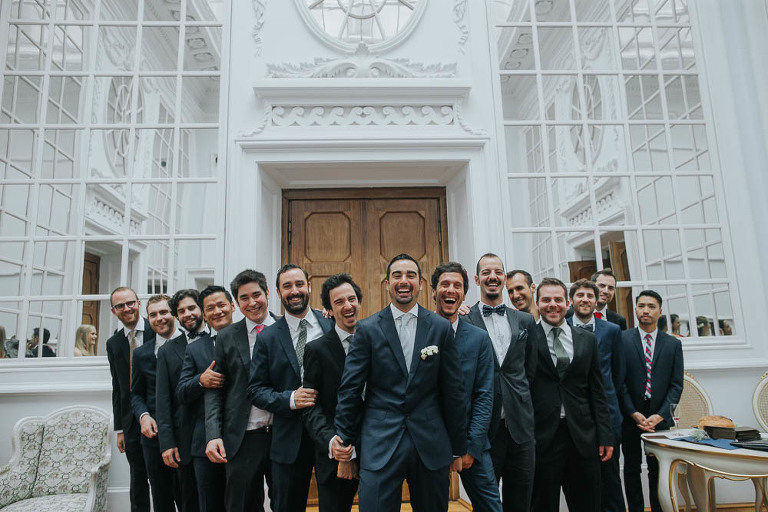 zdjęcie grupowe w Pałacu Radziwiłłów w Balicach