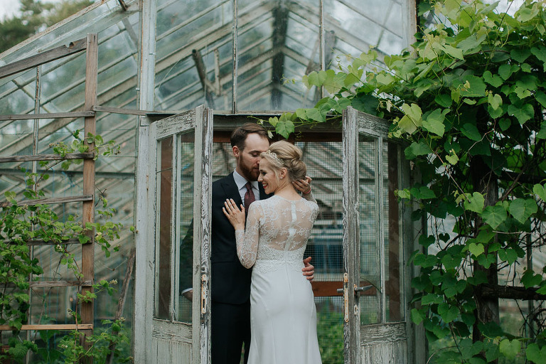 plener ślubny w szklarni 