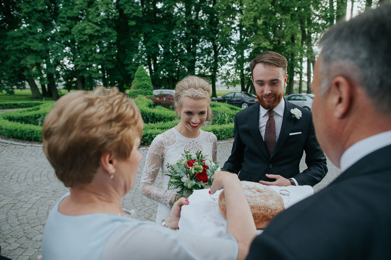powitanie chlebem i solą pod dworem droblin 
