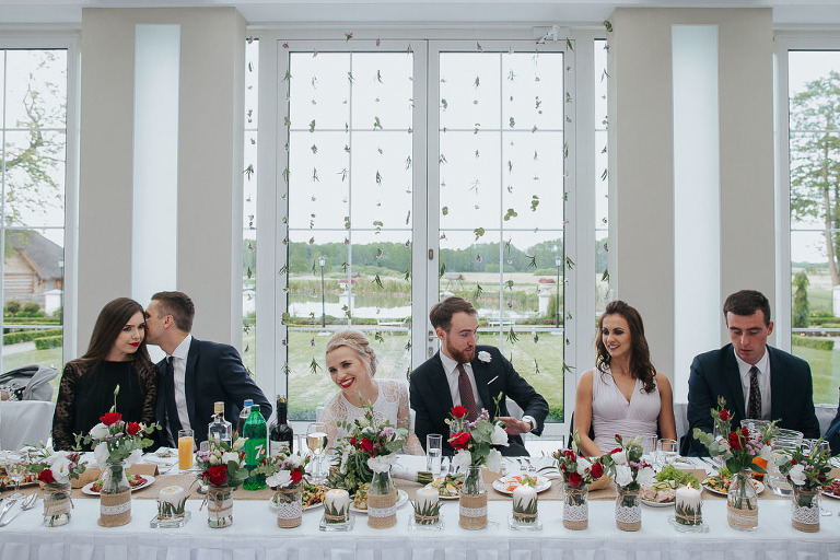 stół państwa młodych na weselu w dworze Droblin 