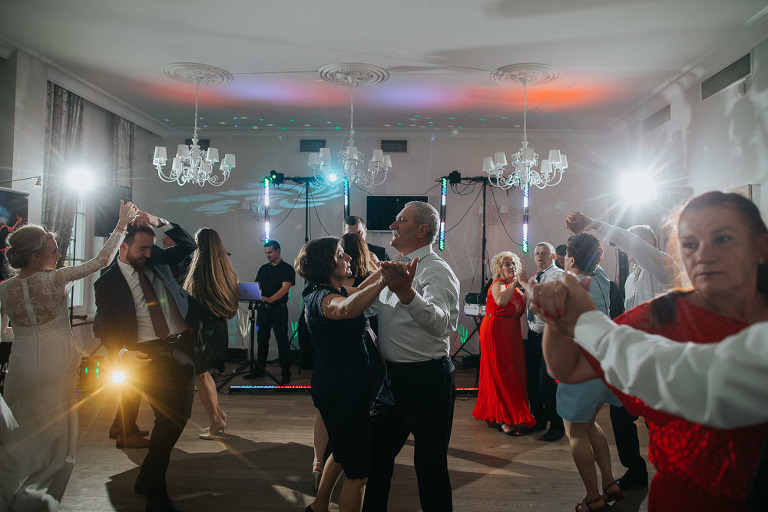 zabawa weselna w dworze Droblin 