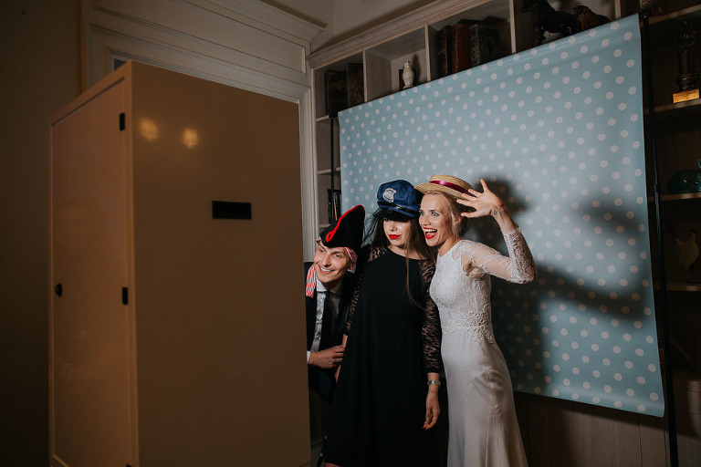 fotobudka podczas wesela 