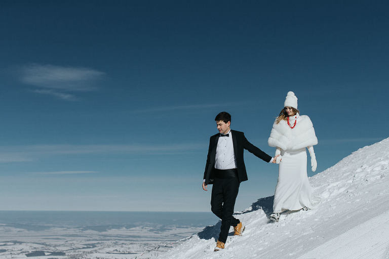 zimowy spacer w górach 