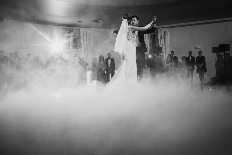 pierwszy taniec w chmurach pary młodej sala Kasjopeja 