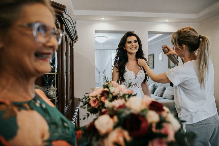 ostatnie poprawki pani młodej przed ślubem 