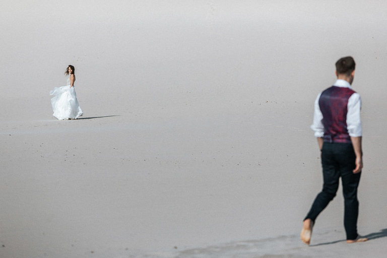 plener ślubny na wydmach w Łebie 